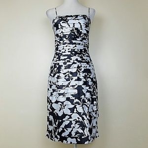 White House Black Market Boducon Stretch Dress Size 4